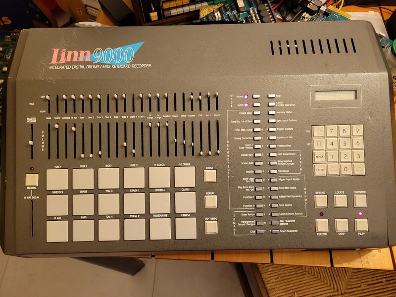 Fichier:Lin 9000.jpg